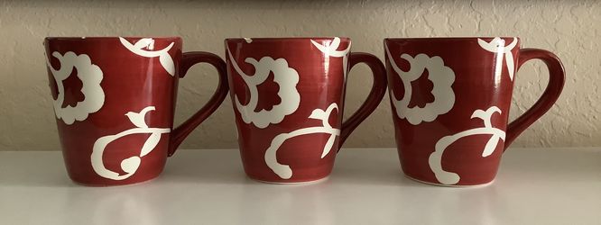 Used Red and White Floral 3 Piece Coffee Mug Set. 14oz Cups. 50% Off!