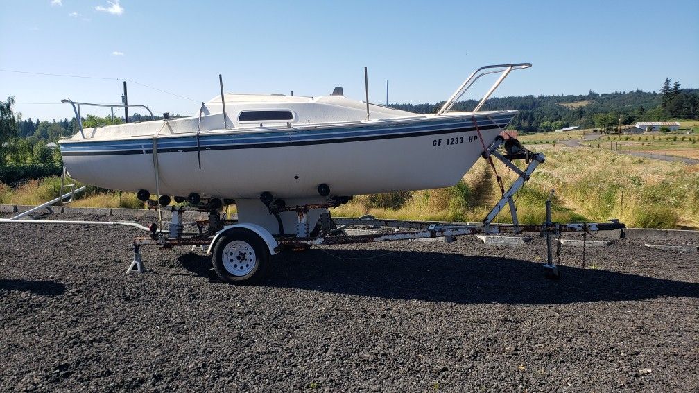 Sail Boat with Trailer for Sale
