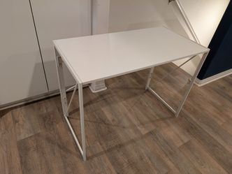 Desk 40" x 20" - foldable