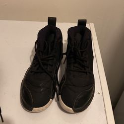 Kids Jordan 12
