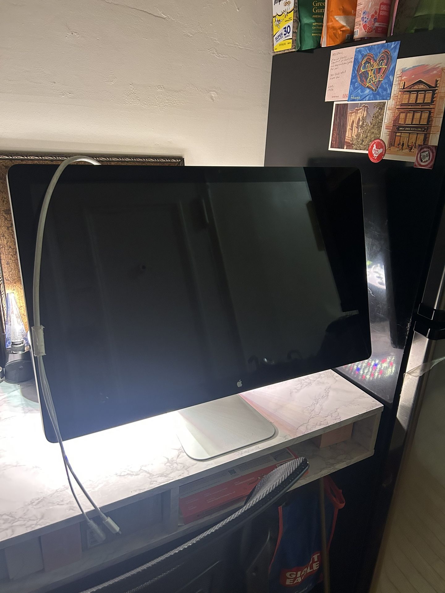 Apple Thunderbolt Display Monitor
