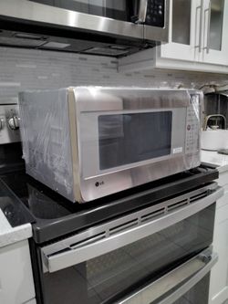 Microwave oven house hold