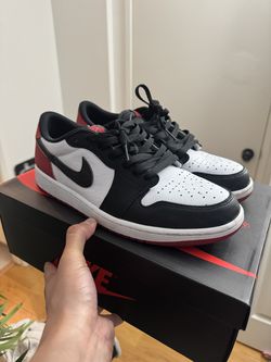 Jordan 1 low black toe size 9.5