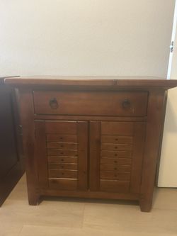 Solid wood- Dresser And nightstands