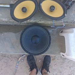 JB Audio Speakers