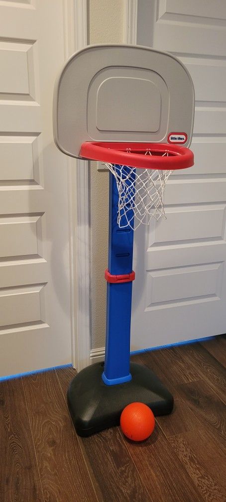 Little Tykes Totsports Easy Score Basketball Set