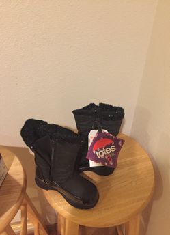 Waterproof Girl's Boots size 9