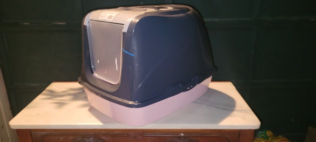 Cat Litter Box