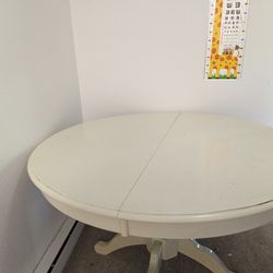 Circular Table And 4 Chairs
