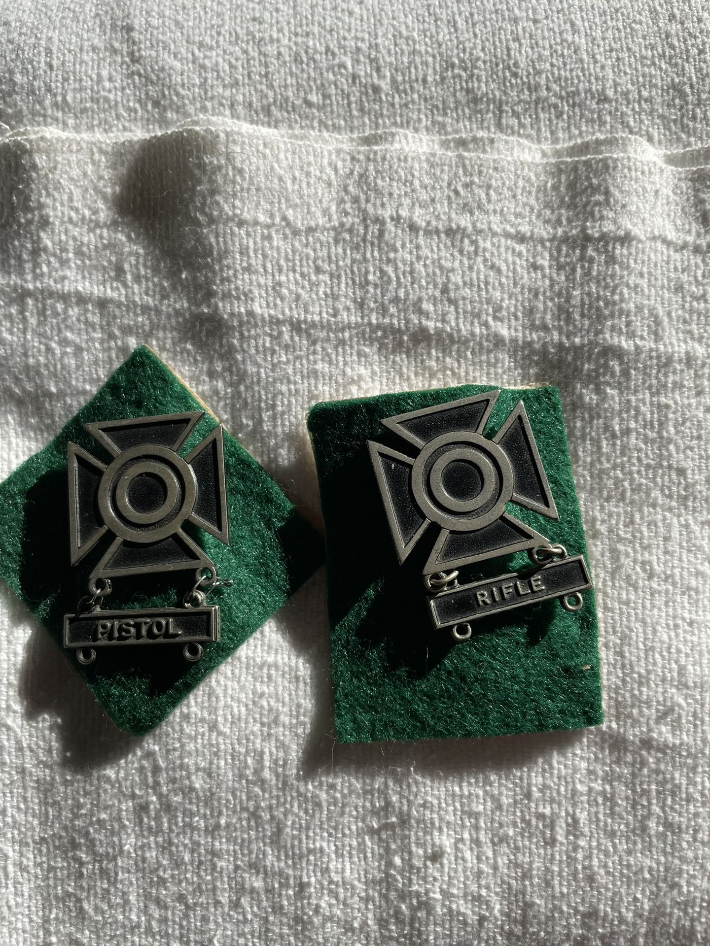 Pair Of US Army Marksman Pins