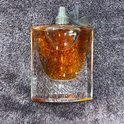 Perfume (la vie EST Belle Perfume 