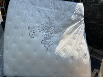 Stearns & Foster King Size Mattress