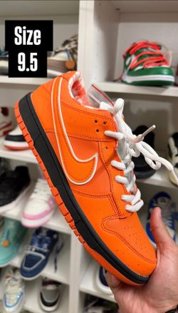 NIKE SB DUNK LOW ORANGE SNEAKERS NEW COLLECTION