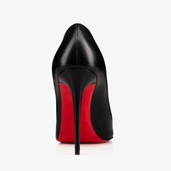Women's heels with red Bottom.
