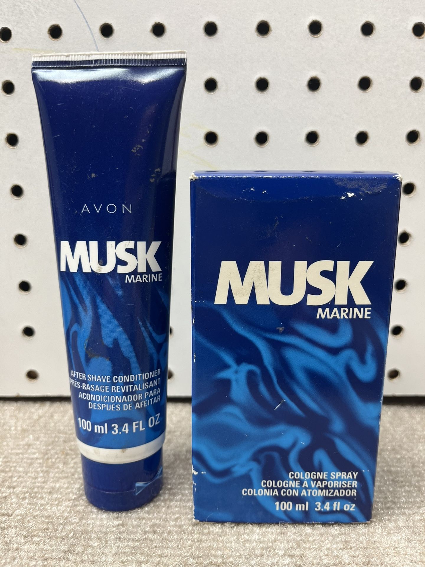(1) Avon Musk Marine Men's Cologne Spray 100 ml 3.4 fl oz & After Shave Conditioner