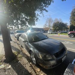 Nissan Altima 05 