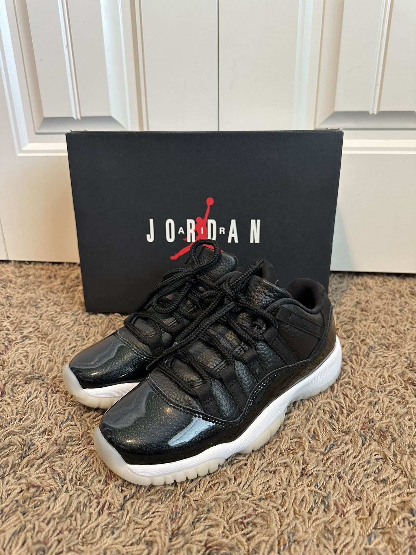 Jordan 11 Retro Low GS ‘72-10’ Size 5Y