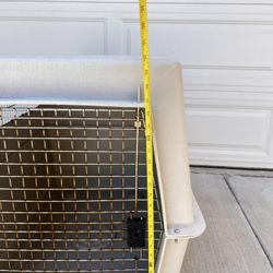 Plastic/metal Large Size Dog Crate