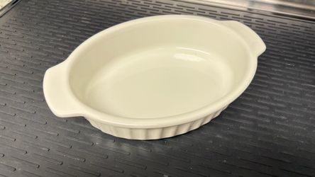 Oval Ceramic Baking Dish with Handles