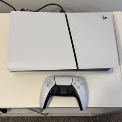 PlayStation 5 Console – Like New, Barely Used BOX INCLUDED (Perfect Condition)