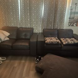 Black Leather Couch’s