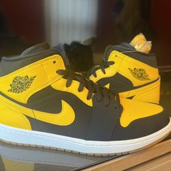 AIR Jordan 1 mid 