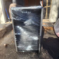 Mini Wine Cooler Fridge 