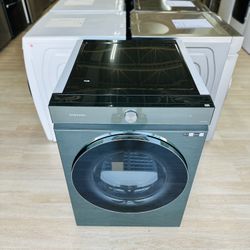 NEW Samsung Bespoke 7.6-cu ft Stackable Steam Cycle Vented Smart Gas Dryer DVG53BB8900G