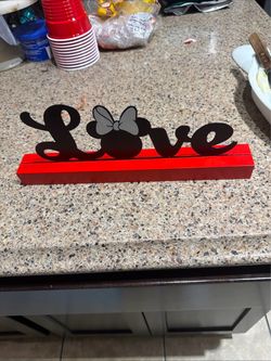 Minnie Mouse Love Wood Sign Decor