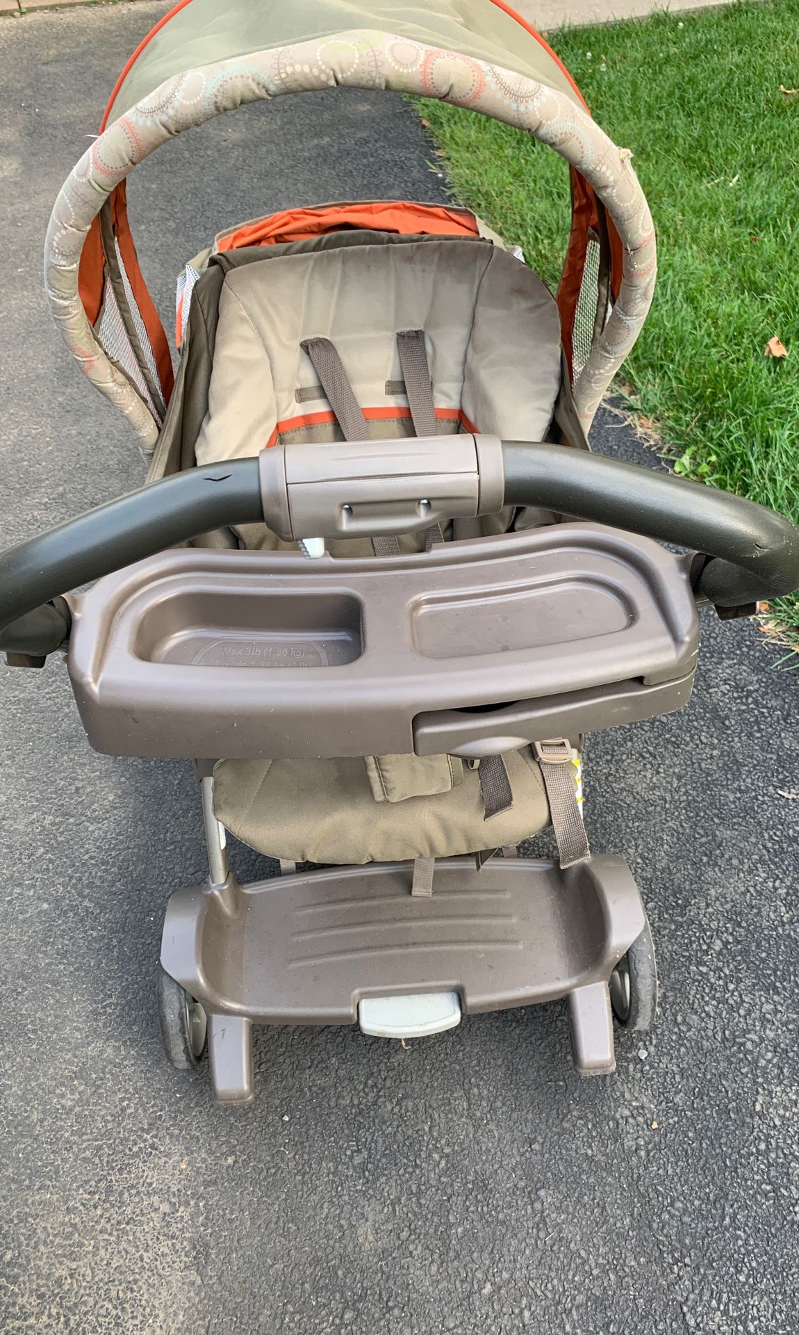 Double stroller.. lightly used excellent condition