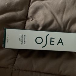 Essential Hydrating Oil