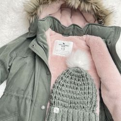 Abercrombie & Fitch Girls’ Parka & Beanie 