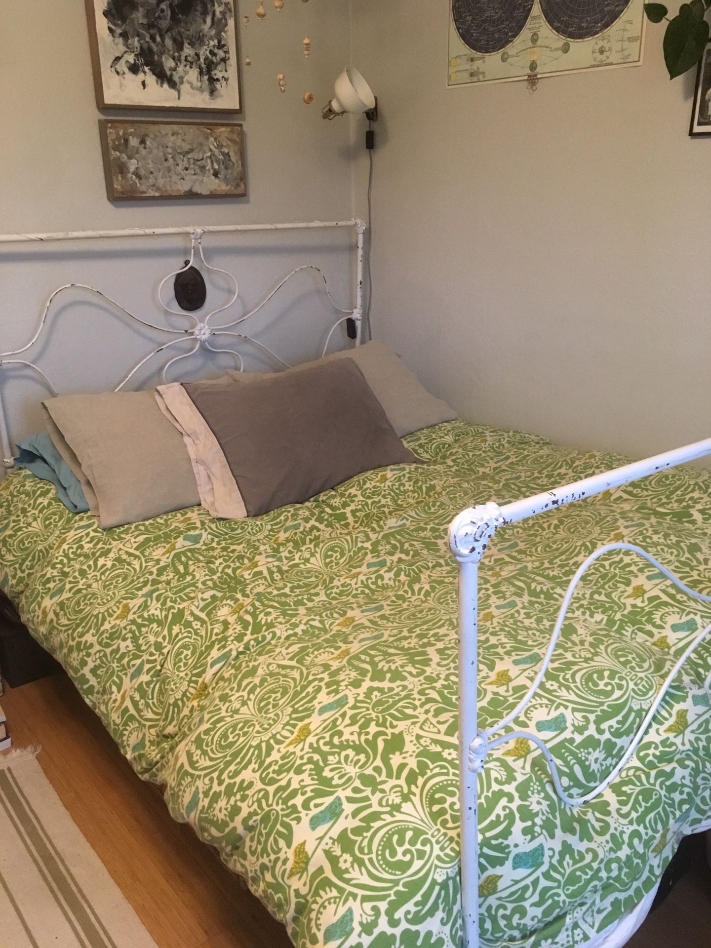 Shabby chic iron bed frame