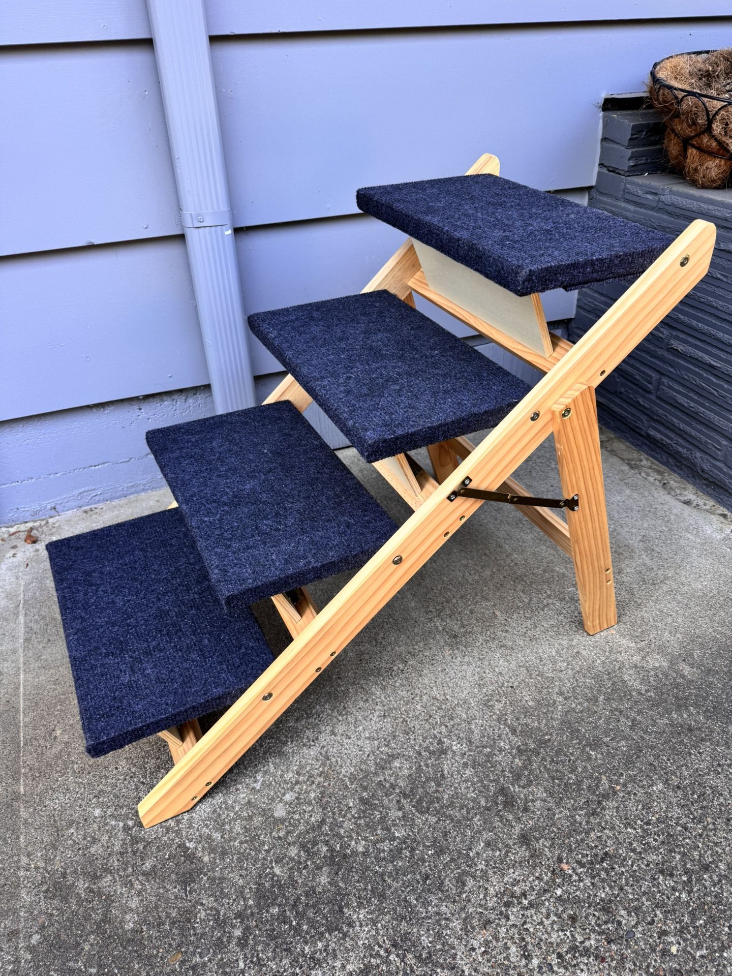 Wooden Dog Stairs