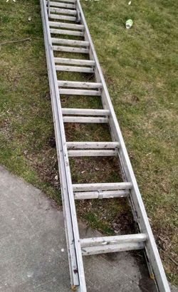 28' Extension Ladder
