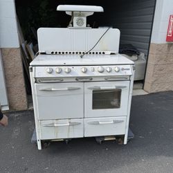O'Keefe & Merritt Antique Stove