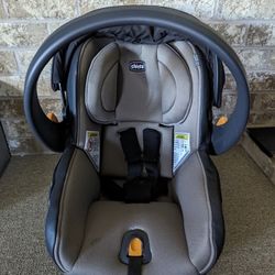 Chico Fit 2 Car Seat w/ Base, Infant to Toddler, Excellent Condition, Never in an accident