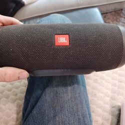 JBL Charge 3