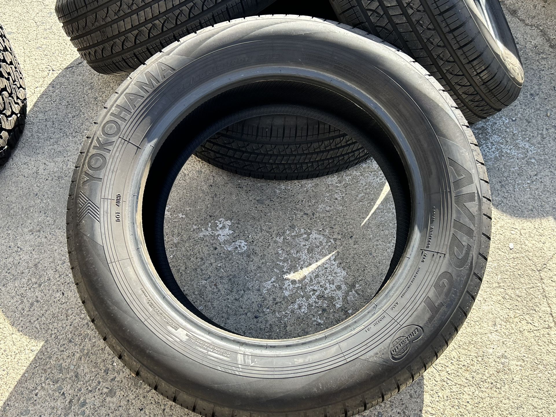 4 Like New Yokohama 225/60/18 Tires 99% 