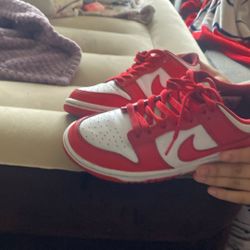 Nike Dunks, Red ,size 7y