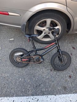 Kids giant bike