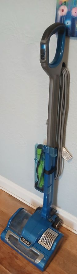 Multi Floor Shark Rocket Powerhead Vacuum Cleaner