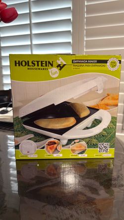 Empanada maker