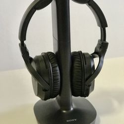 Wireless Noise Cancelling Stereo Headset ($150 New)