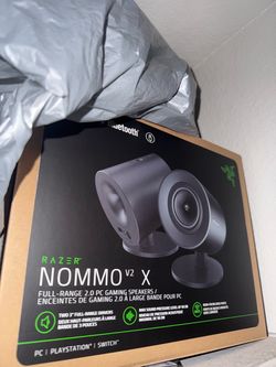 Razor Nommo V2