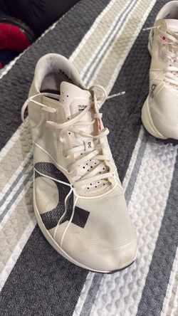 On Running Cloudspike Sneakers