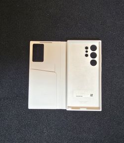 Samsung S24 Ultra White Wallet Case