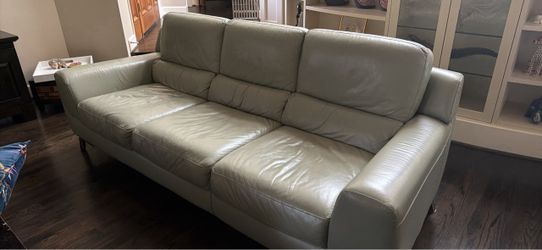 Leather sofa (3 seater)
