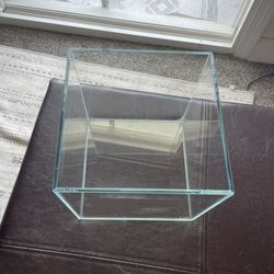 Aquarium 2.77 Gallon