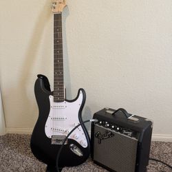 Squier Sonic Stratocaster Maple Fingerboard Electric Guitar Black and Fender AMP